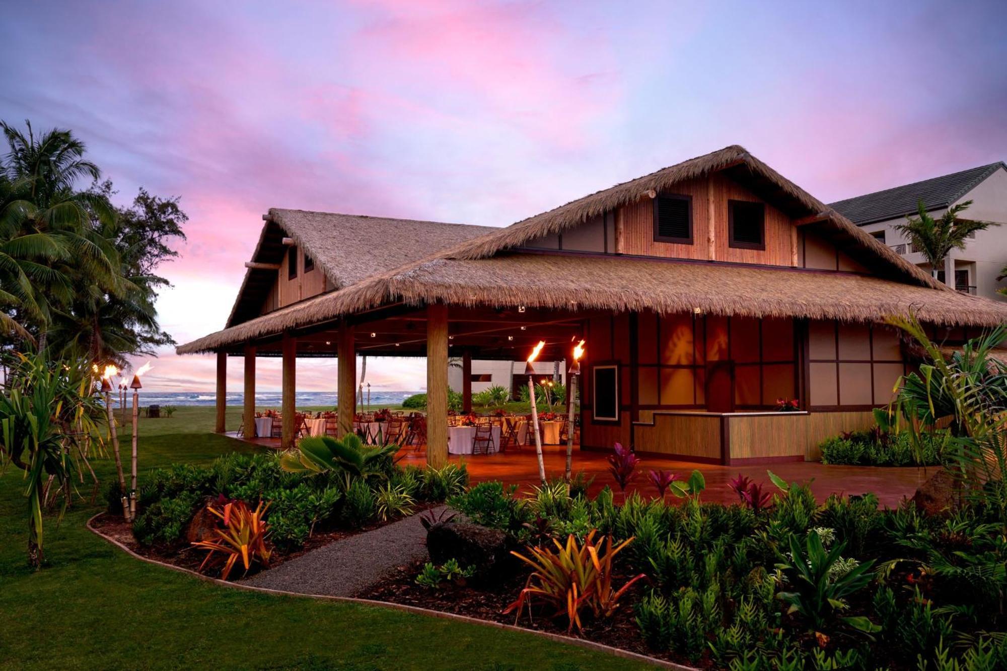 Sheraton Kauai Coconut Beach Resort Exterior photo